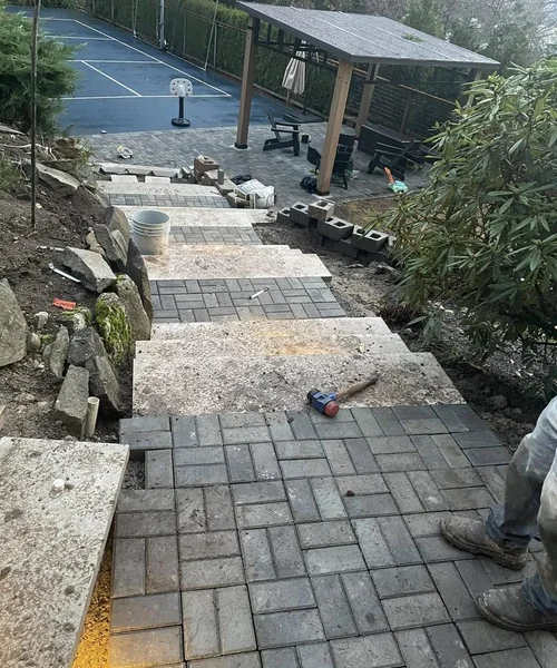 Staircase project completed in Sammamish 